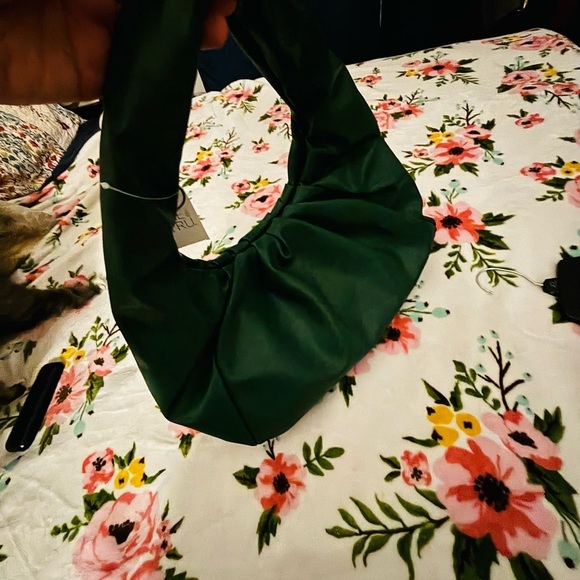 Time and Tru Green shoulder purse - Picture 4 of 6